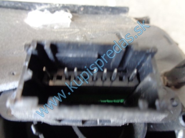 pravé spätné zrkadlo na renault tháliu II, elektrické, 8200780866